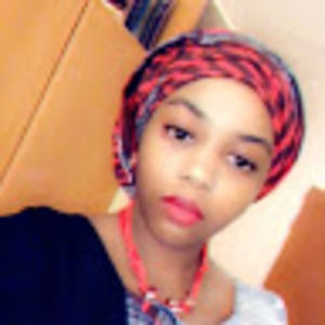 Meet your Posher, Aisha